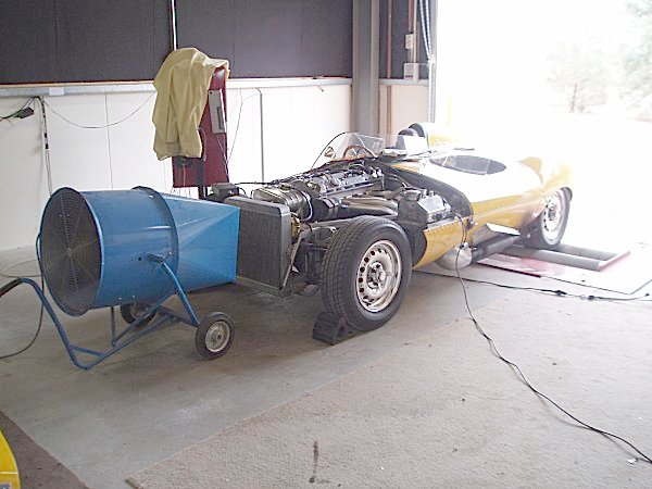 Jaguar 4.2 engine set up to run EFI using Delco 808 computer.